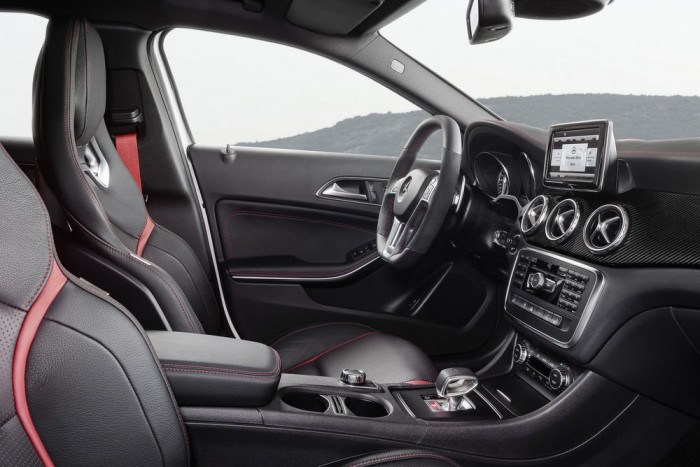 Terepszínű utcai harcos 8