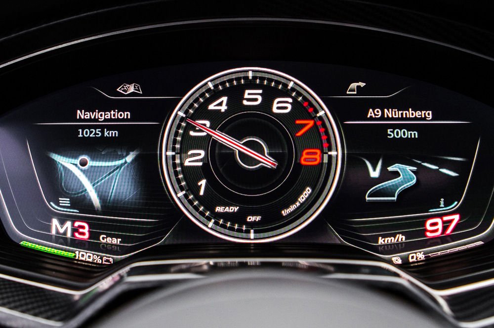 Az Audi Sport Quattro Concept műszerfala: ilyen lehet a TT, amikor analóg üzemmódban használjuk
