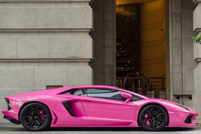 Rózsaszín Lamborghini a királyi családban 7