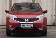 A 2014-es Nissan Note immár nem csak praktikus, de kimondottan pofás is