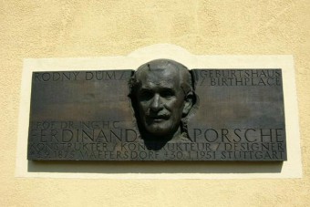 Újranyit szülőfalujában a Porsche-múzeum