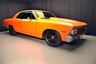 1966 CHEVROLET CHEVELLE SS CUSTOM COUPE - Anno a McDonalds Racing Team versenyfőnökének készült ez az autó, ami később Tim Allen (Télapu, Faterok motoron) amerikai színész tulajdonába került.