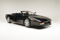 1986 FERRARI TESTAROSSA STRAMAN - Michael Jackson vezette ezt a fekete Ferrarit, amit a híres Pepsi reklámban láthattunk.