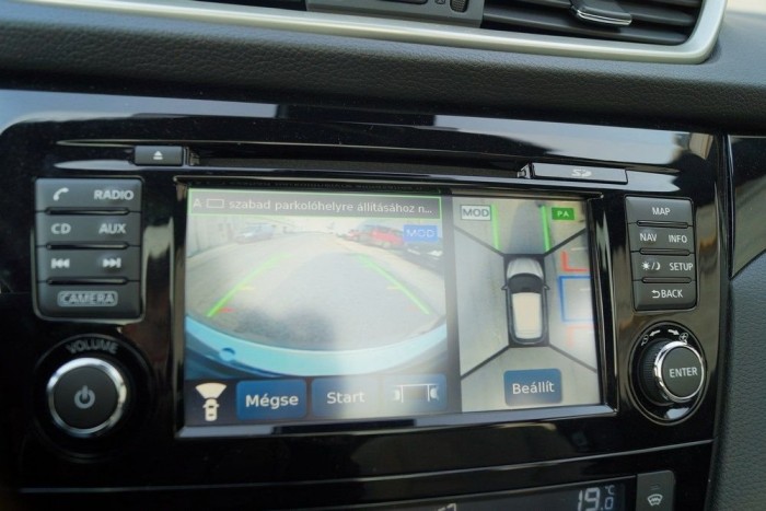 A legeurópaibb japán: jó lett az új Qashqai 12 | Vezess A mai autók tesztelésének legtréfásabb eleme mindig a parkolóautomata kipróbálása