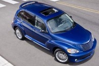 Chrysler PT Cruiser - Az 1998-as tanulmányautó eredetileg Pronto Cruisernek hívták. A 2001-es sorozatgyártáskor már PT Cruiser néven futott, de a Chysler szerint nem a Prontót rövidítették PT-re, hanem a Personal Transportation-t, vagyis a személyszállítást.