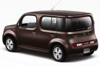 Nissan Cube - A japán gyártó három generációt készített eddig a Cube-ból, de egyik sem lett szebb a másiknál. Már 1998 óta létezik a modell, amit főleg belpiacra szánt a Nissan, de az új modell elvileg már megérkezik Európába is.