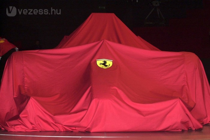 F1: 25-én jön Räikkönenék Ferrarija 3