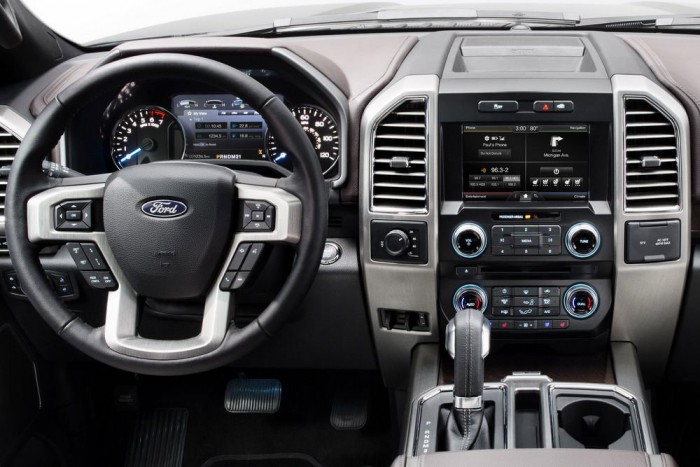 Megújult a világ első számú pick-upja 7 | Vezess Megújult a világ első számú pick-upja 7