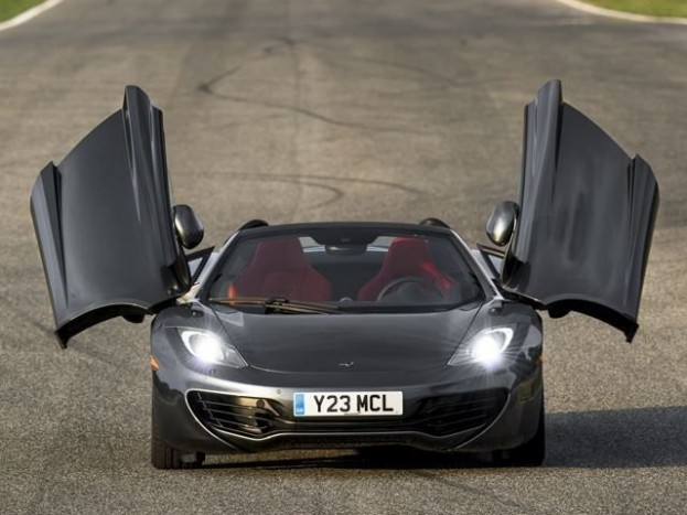 Paris Hilton új játékszert szemelt ki 9