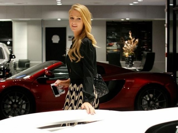 Paris Hilton új játékszert szemelt ki 6