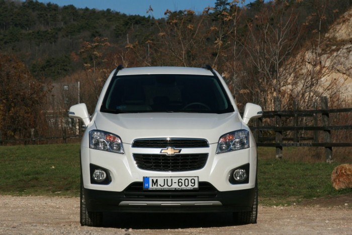 Testvérmodellje az Opel Mokka, mindkettő Dél-Koreában készül, de a Mokka gyártása átkerül Zaragozába