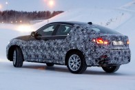 A sarkkörön hasít az új BMW X6 11