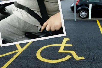 Ingyen parkolhatnak az elhízott autósok