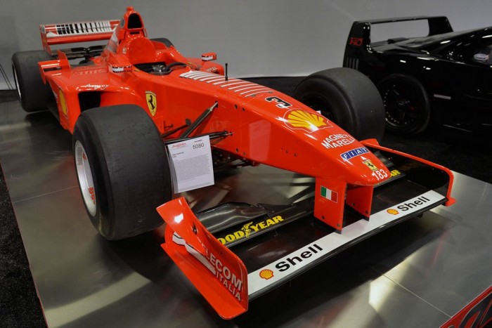 Megtapsolták Schumacher autóját 3