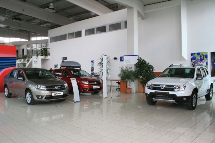 Opelt, Fordot, Škodát és Daciát vesz a magyar 9 | Vezess Elfogadták a magyar vásárlók a Daciát. A Duster tavaly is remekül hasított