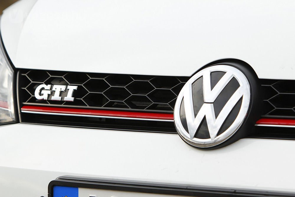 GTI felirat itt is