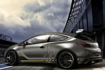 Nem épített még durvább kupét az Opel!