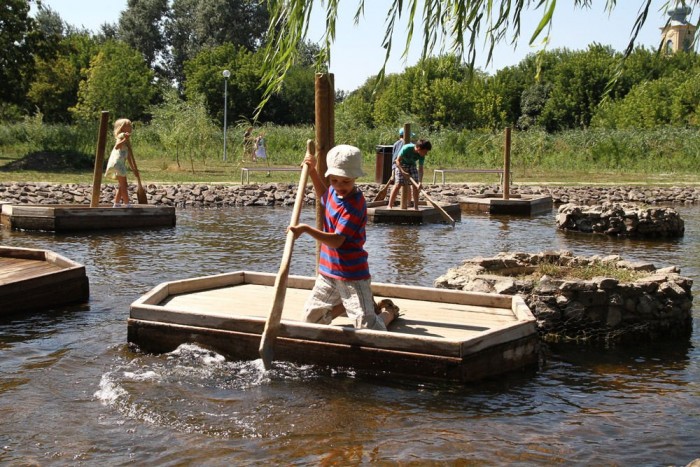 Lánctalpas szörny a Tisza-tóban 7 | Vezess A vízi játszótéren nehéz vízbe zuhanni, de nem lehetetlen