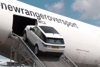 Íme a terepjáró, ami első osztályon utazik