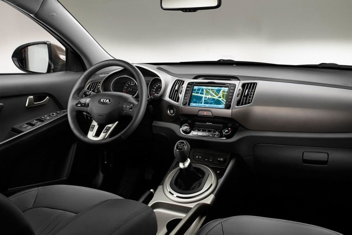 Márciusban jön a felfrissített Sportage 6 | Vezess Márciusban jön a felfrissített Sportage 6