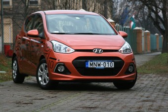 Hyundai i10 - Halottnak a csók