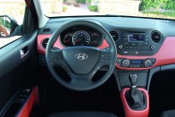 Hyundai i10 – Halottnak a csók 47