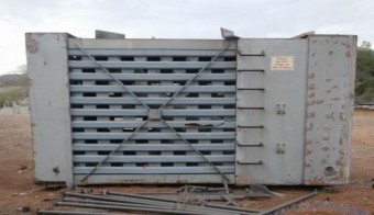 Eladó a dínószállító