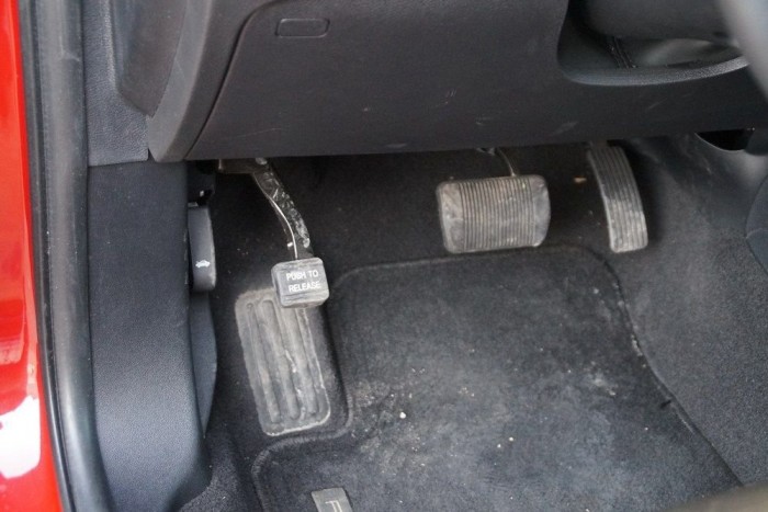 Amerikából jöttem, mi az a kézifék?