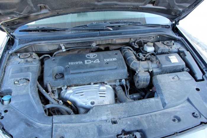 Toyota Avensis – A megbízhatóság szobra? 42 Nem ez a kétliteres a legjobb választás, 147 lóerejéhez fokozott étvágy társul, az 1,8 literes benzines motor tökéletesen elég a mindennapi közlekedéshez, fogyasztása pedig alacsonyabb