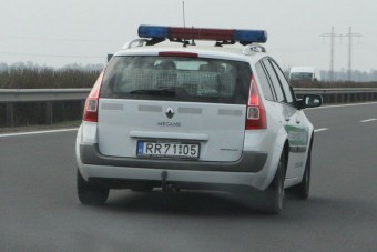 Perek sorát indították autósok az állam ellen