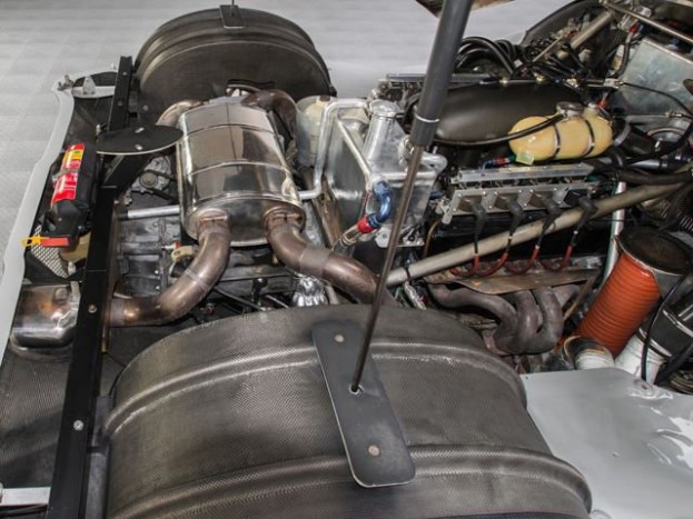 Potom áron kelt el az 1000 lóerős ritkaság 7