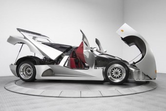 Potom áron kelt el az 1000 lóerős ritkaság