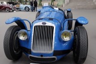 1947-es Delage D6 - 3,0 literes, soros hanthengeres motorja 90 lóerős volt, végsebessége pedig elérte a 135 m/órát.