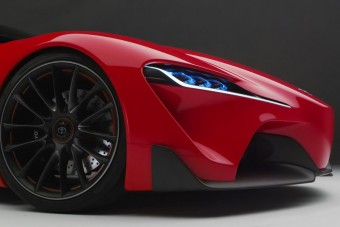 Hibrid lesz a Toyota szupersportkocsija