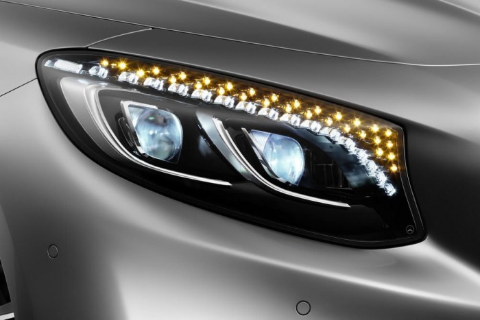 Luxus, különcöknek: itt a Mercedes csúcskupéja! 6 | Vezess Luxus, különcöknek: itt a Mercedes csúcskupéja! 6