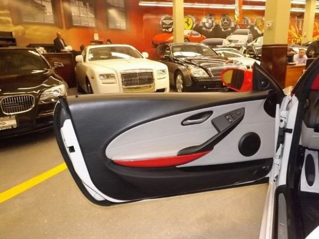 500 lóerős BMW, papagájnak öltöztetve 7 | Vezess 500 lóerős BMW, papagájnak öltöztetve 7