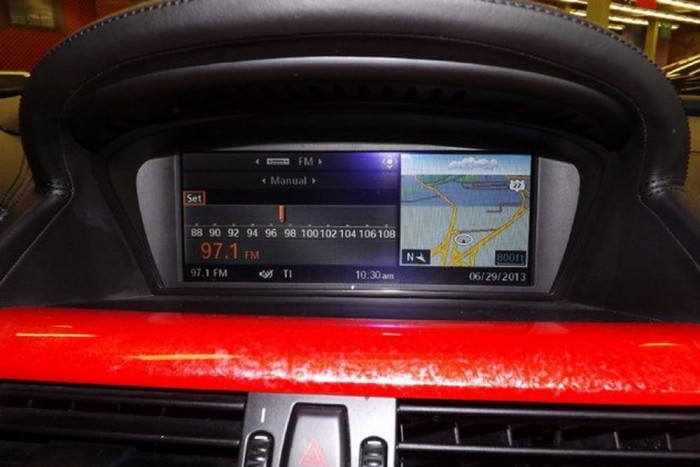 500 lóerős BMW, papagájnak öltöztetve 10 | Vezess 500 lóerős BMW, papagájnak öltöztetve 10