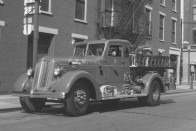 1941 Seagrave 750 GPM - Ilyen, és ehhez hasonló tűzoltókba szerelték azt a V12 motort, ami a hatkerekű szörnyetegben is van.