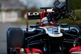 F1: Így készült a Lotus lakókocsis videója