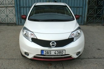 Rekordfogyasztást produkált egy tesztautó?