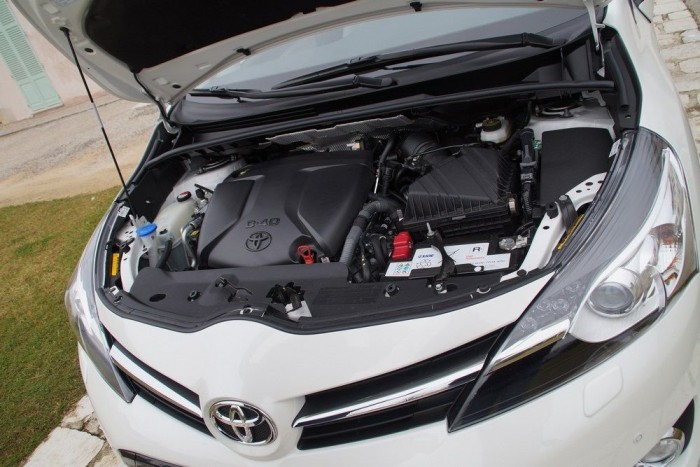 BMW-dízelmotorral vezettük a Toyota Versót 9 | Vezess A BMW is technológia-orientált gyártó, mint mi, ezért vettünkk tőle motort - mondja a Toyota