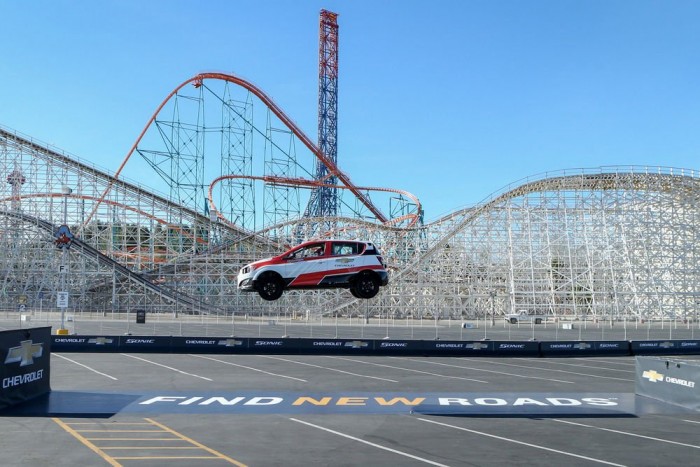 Újabb őrült Guinness-rekord, autóval