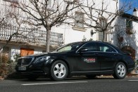 Mercedes-Benz S-osztály, Hankook-gumiabroncsokon: ez elég meredeknek tűnik. Egyetlen magyar újságíróként vezettem nemrég a koreai gumis luxusautót