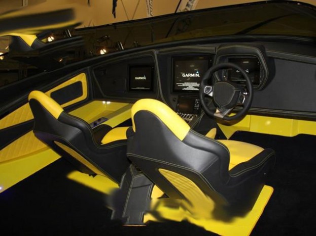 Vízen közeledő Lamborghini 8
