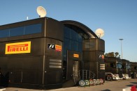 F1: A tilalomra készül a Pirelli 2