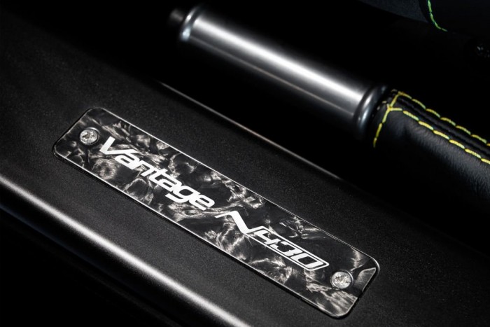 Közútra szánt versenyautó-replika 11