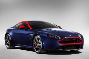 Közútra szánt versenyautó-replika