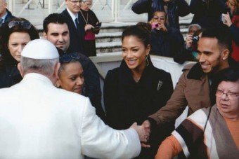 F1: Hamilton találkozott a pápával