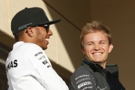 Hamilton: Igazságtalan Rosberget dicsérgetni 77