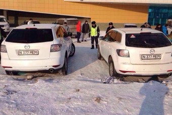 Az ikerpár egyik tagját elvitték a rendőrök